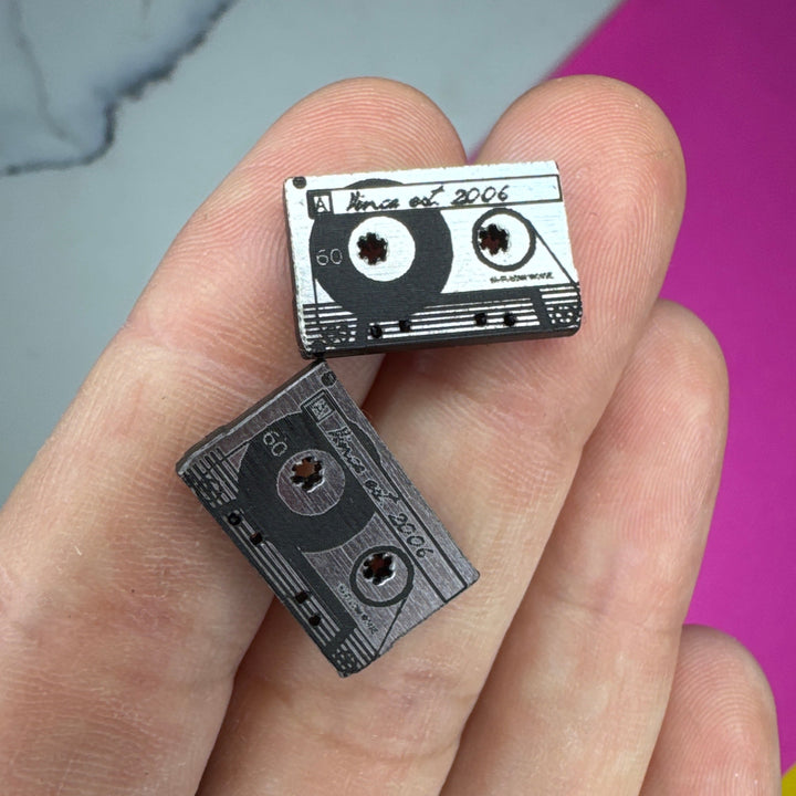 B-grade cassette tape earrings (bin c-101)