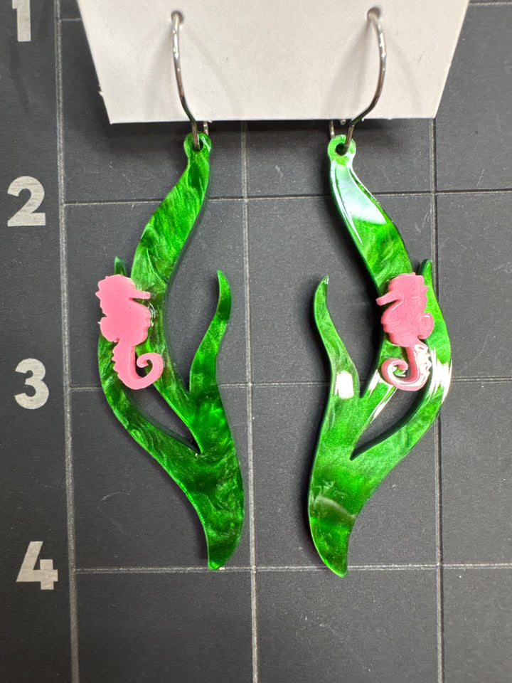 Seaweed and seahorse earrings in pink and green