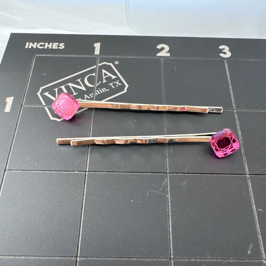 Sample Square Pink Diamond Bobby pins (bin a-08-06)