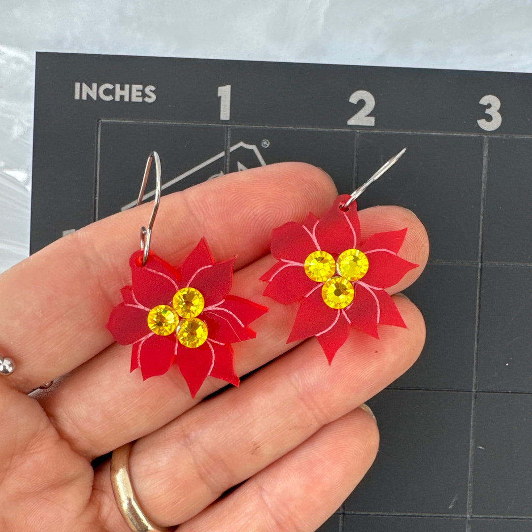 Sample Poinsettia earrings (bin a-08-01)