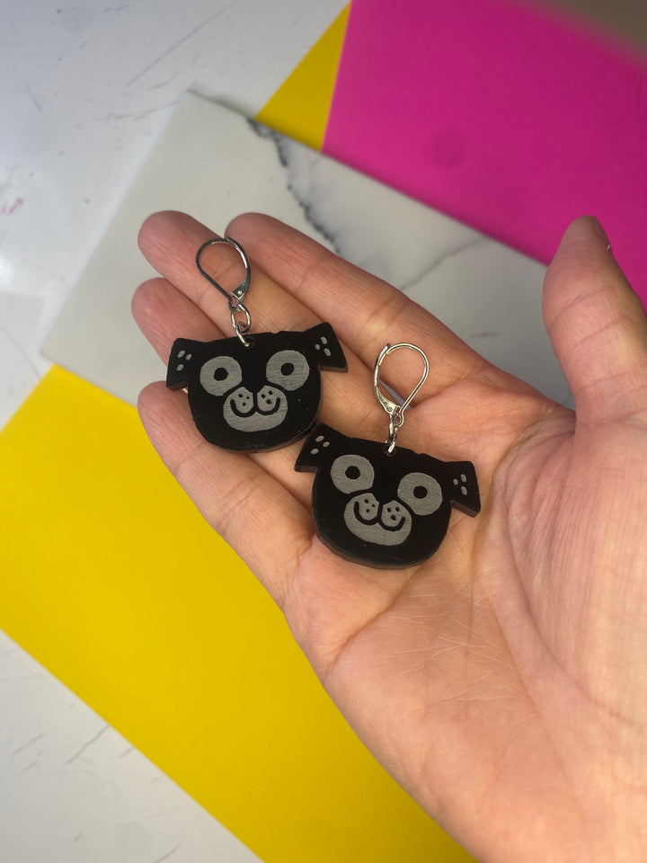 Sample Gemma Correll Pug Dangle Earrings in Black (Bin D-1005)