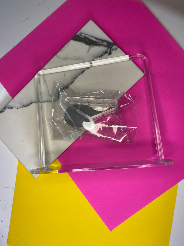 B-Grade Hanger (bin C-12)