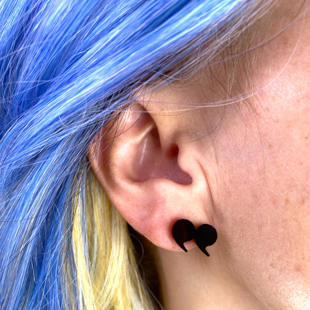 Quotation Earrings in Black