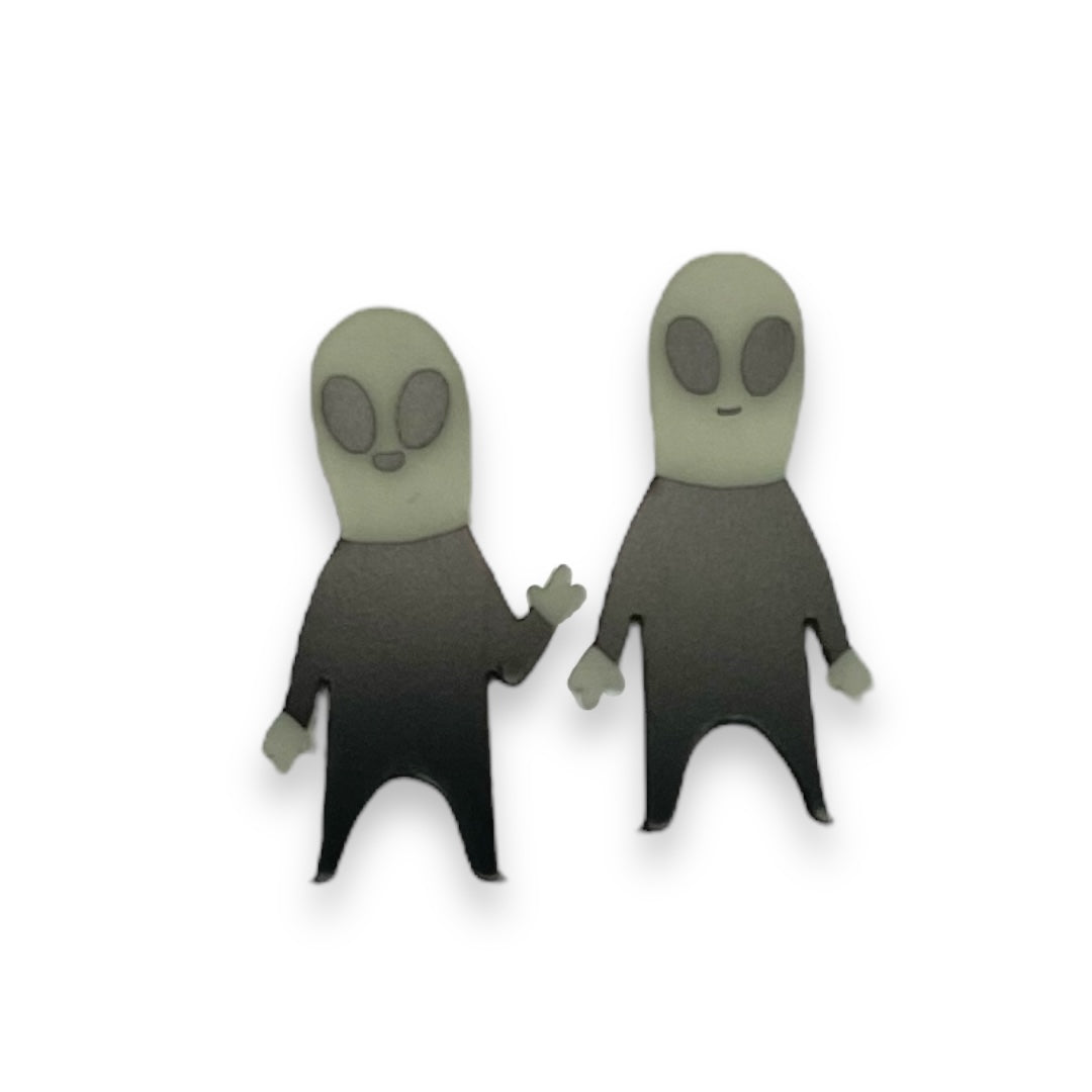 Cryptid Club Alien Earrings (Glows in the dark!)