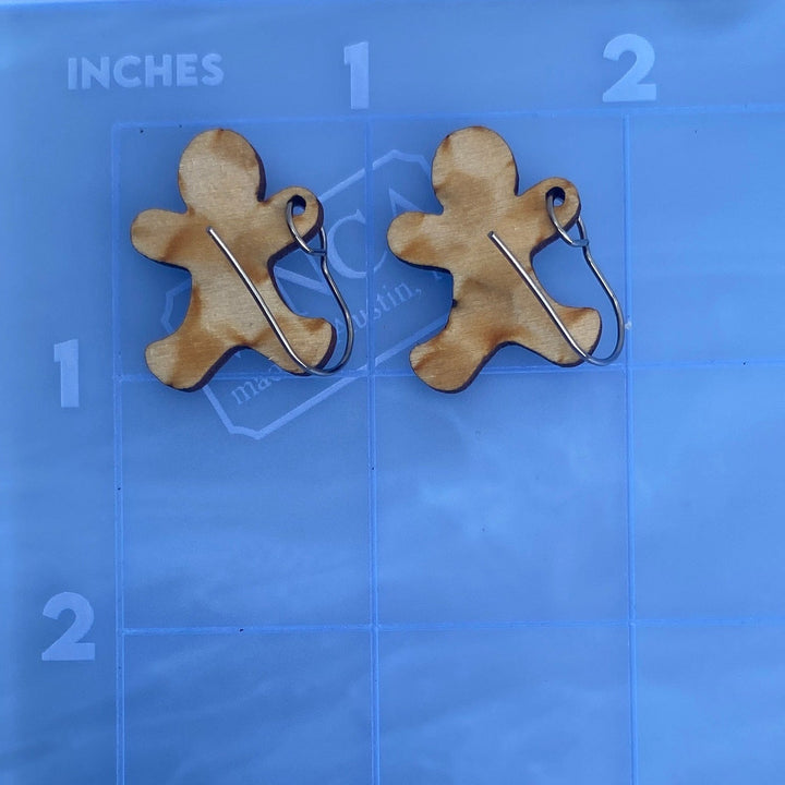 B-grade Gingerbread Men Hook earrings (bin D-10-55)