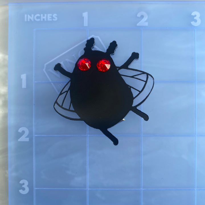 B-grade Mothman Hair Clip (bin D-10-38)