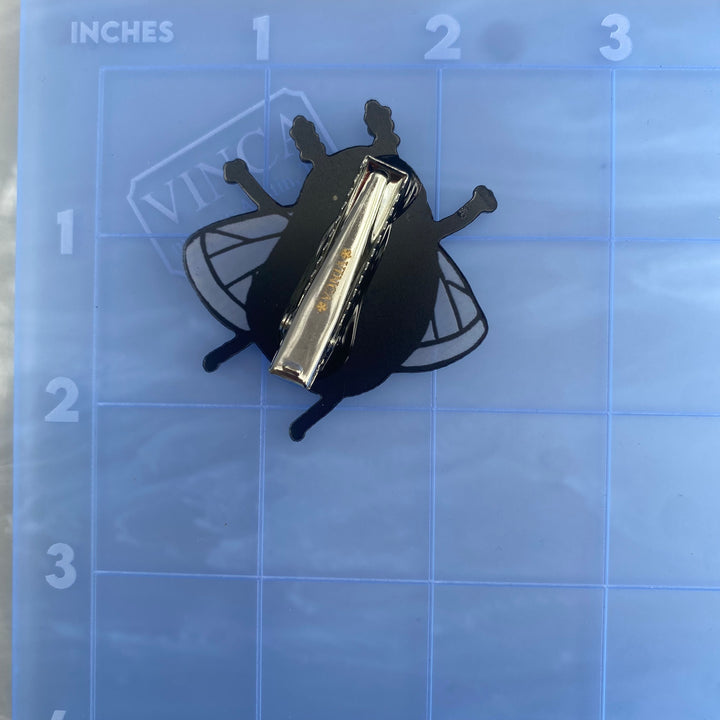 B-grade Mothman Hair Clip (bin D-10-38)