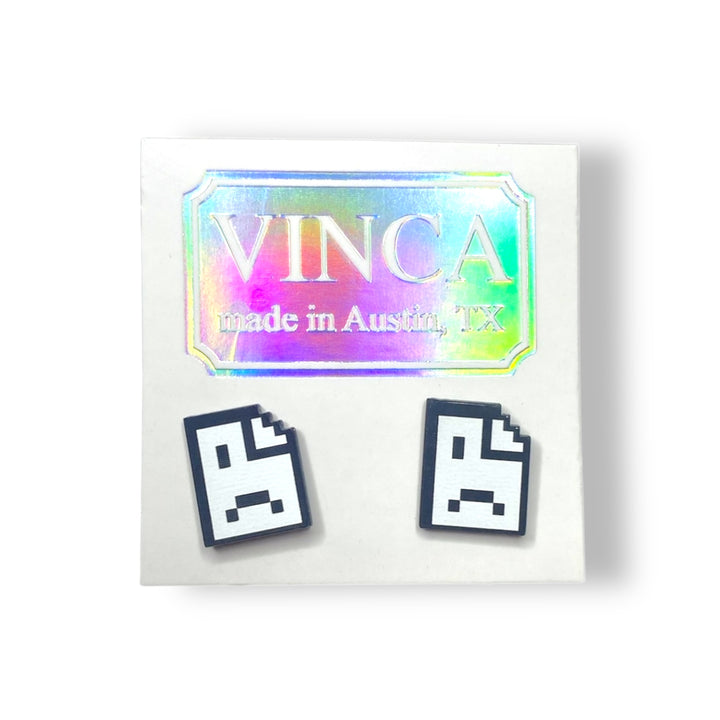 white 404 page not found icon as earrings