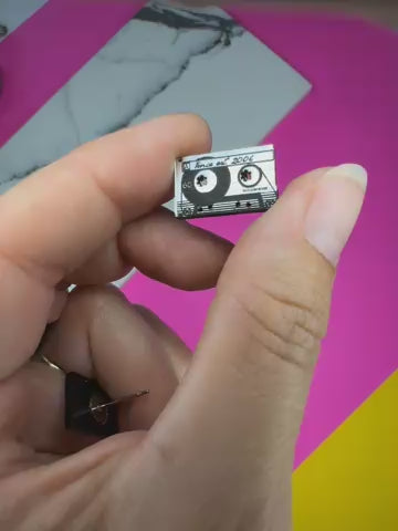 B-grade cassette tape earrings (bin c-101)