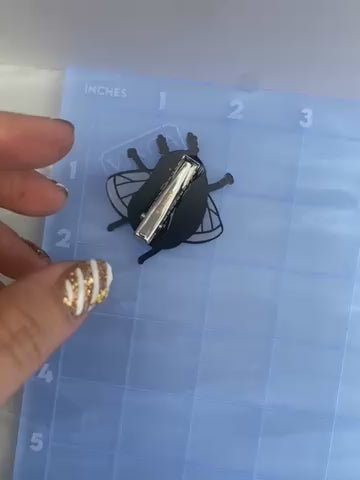 B-grade Mothman Hair Clip (bin D-10-38)