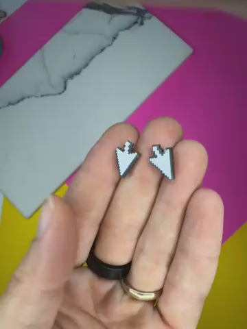 B-grade Cursor Earrings (c-093)